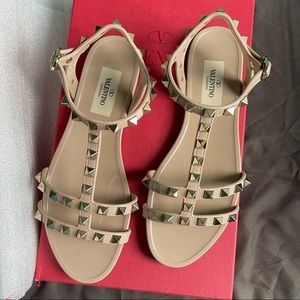 Valentino Garavani PVC beige Rockstud Sandal 5